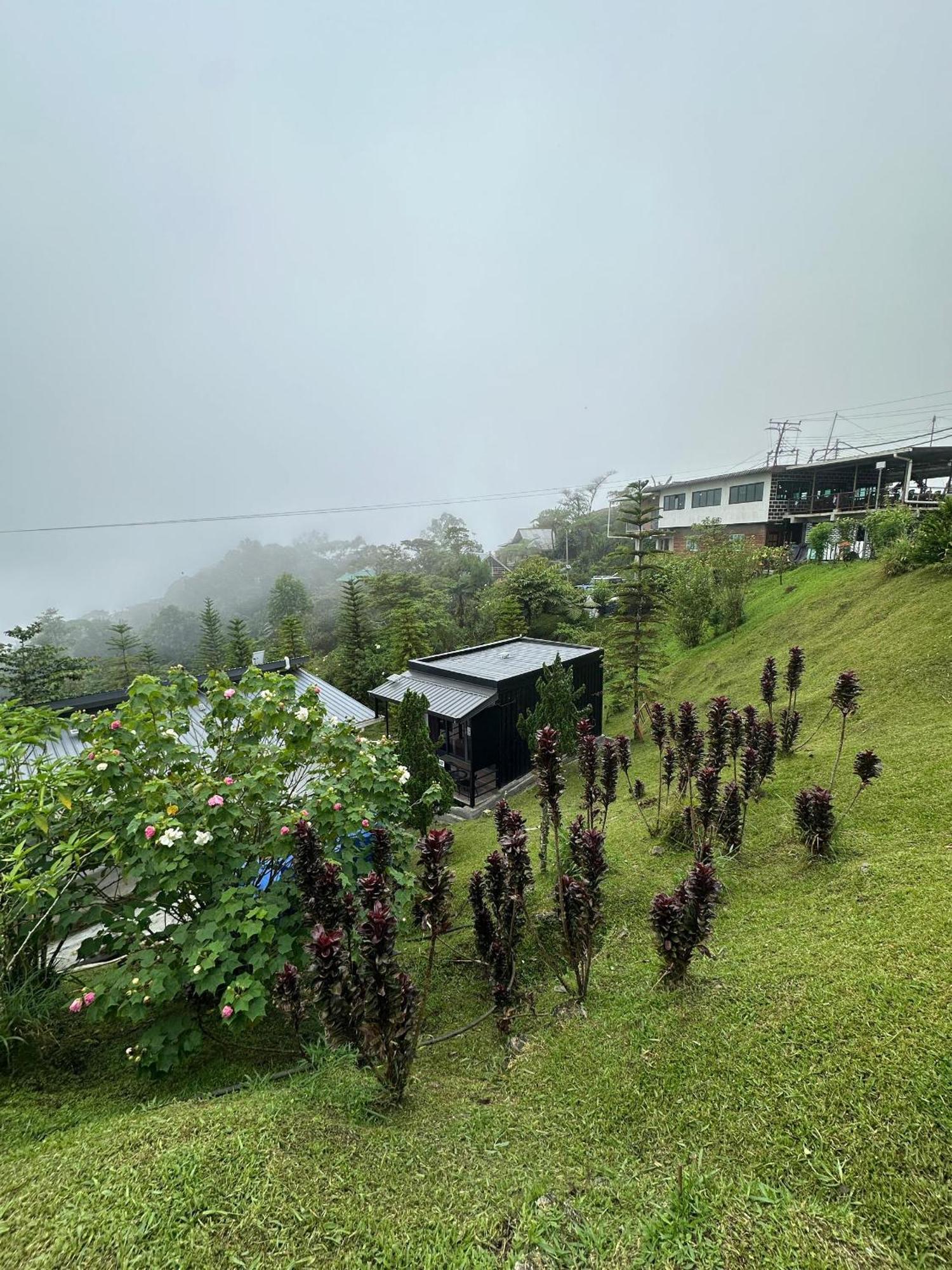 Ayana Holiday Resort Kundasang Room photo